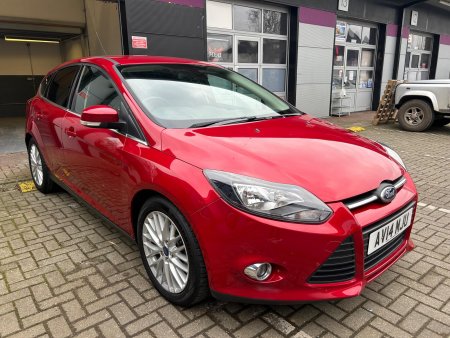 FORD FOCUS 1.0T EcoBoost Zetec Euro 5 (s/s) 5dr