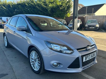 FORD FOCUS 1.0T EcoBoost Zetec Euro 5 (s/s) 5dr